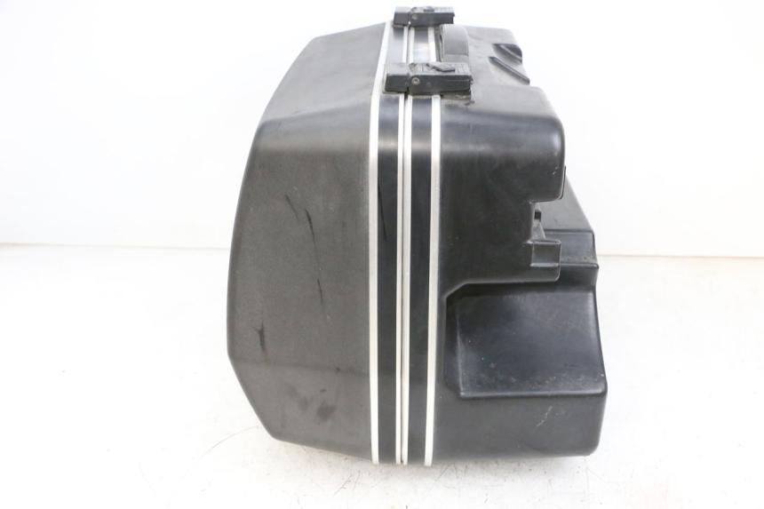 photo de MALETA IZQUIERDA KAWASAKI GTR 1000 (1994 - 2004) - Enfoque en la estructura