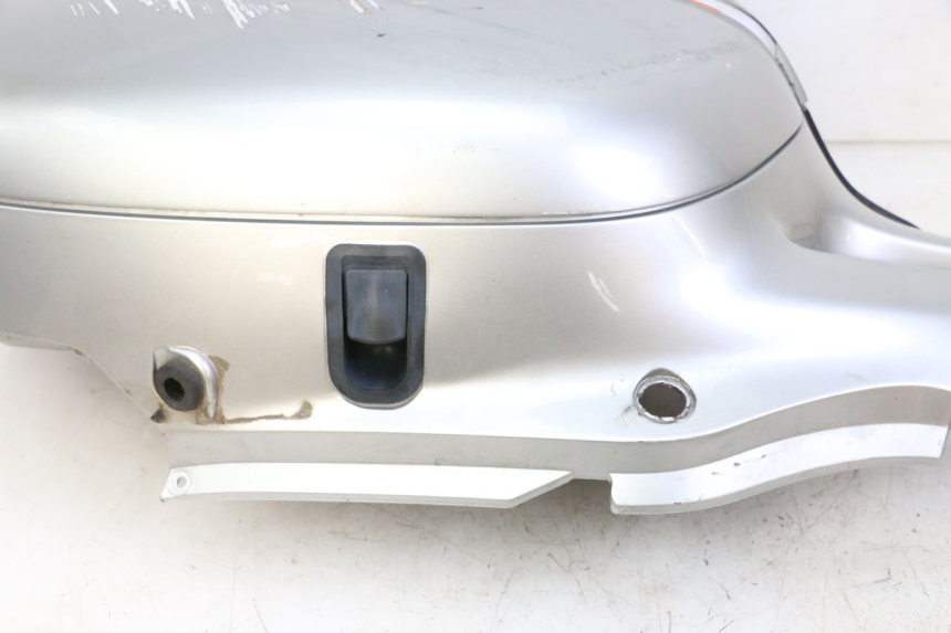 photo de MALETA IZQUIERDA HONDA NTV DEAUVILLE 650 (2001 - 2006) - Zoom sobre los componentes