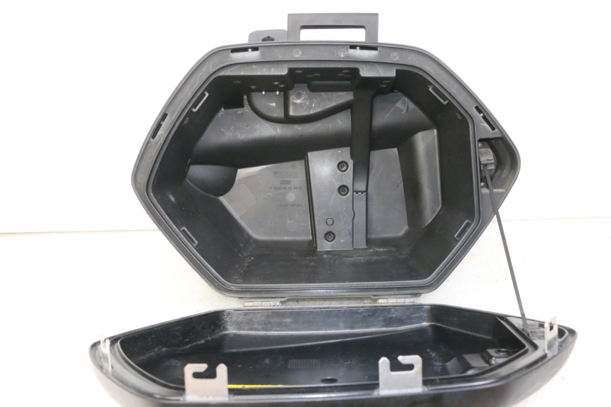 photo de MALETA IZQUIERDA YAMAHA TDM ABS 900 (2002 - 2014) - Zoom estado de uso