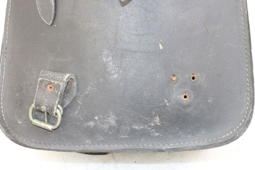 photo de MALETA SUZUKI GZ MARAUDER 125 (1998 - 2004) - Enfoque en la estructura