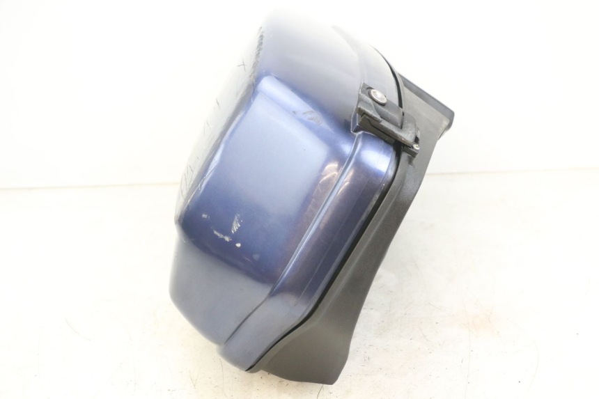 photo de MALETA APRILIA SCARABEO GT 125 (1999 - 2007) - Detalles de los puntos de fijación