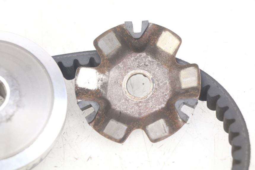 photo de VARIADOR KYMCO AGILITY 4T 50 (2005 - 2018) - Otra perspectiva