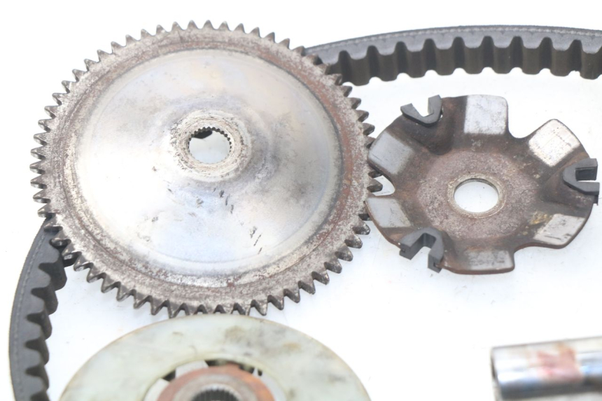 photo de VARIADOR KYMCO AGILITY CITY 2T 50 (2008 - 2016) - Primer plano técnico