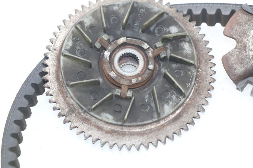 photo de VARIADOR KYMCO AGILITY CITY 2T 50 (2008 - 2016) - Estado de la superficie y material