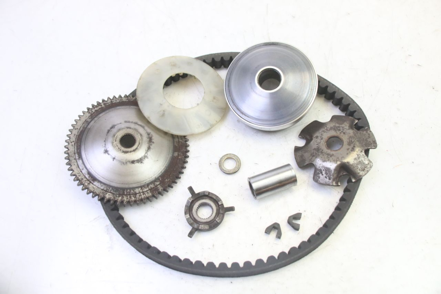 photo de VARIADOR KYMCO AGILITY NAKED RENOUVO 2T 50 (2011 - 2018) - Detalle de la pieza