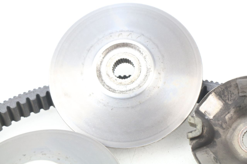 photo de VARIADOR PIAGGIO BEVERLY 500 (2003 - 2007) - Primer plano técnico