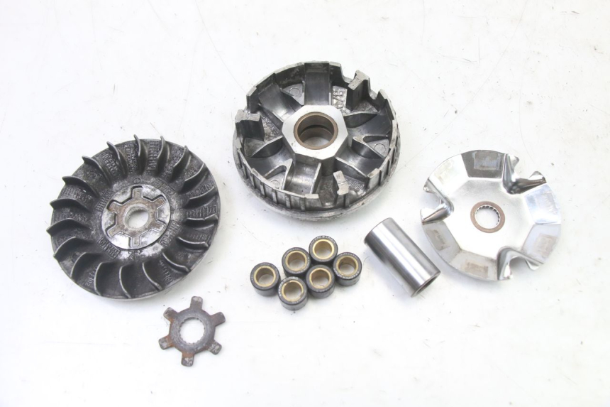 photo de VARIADOR MBK BOOSTER SPIRIT NAKED 50 (2004 - 2017) - Vista principal