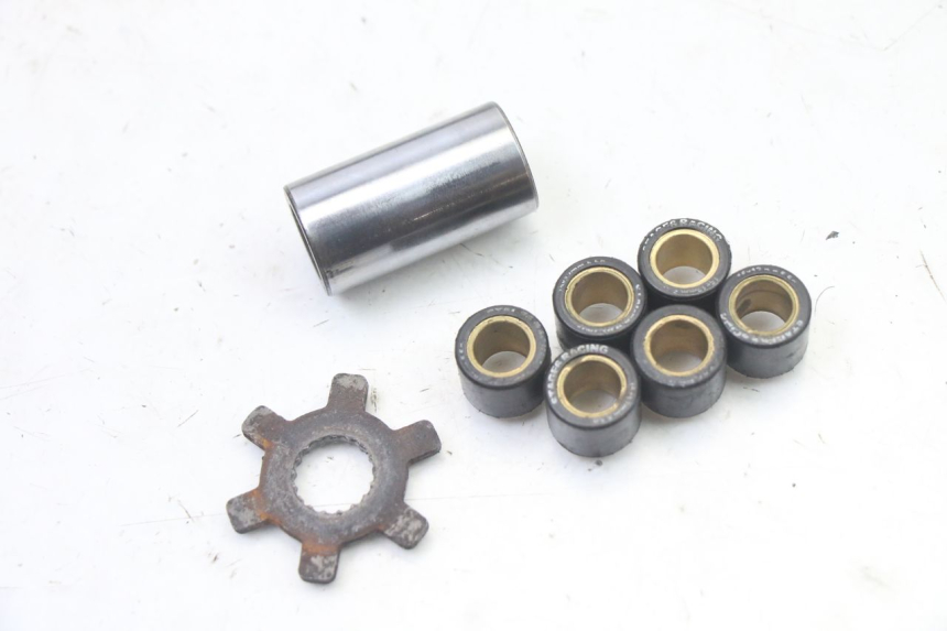 photo de VARIADOR MBK BOOSTER SPIRIT NAKED 50 (2004 - 2017) - Zoom estado de uso