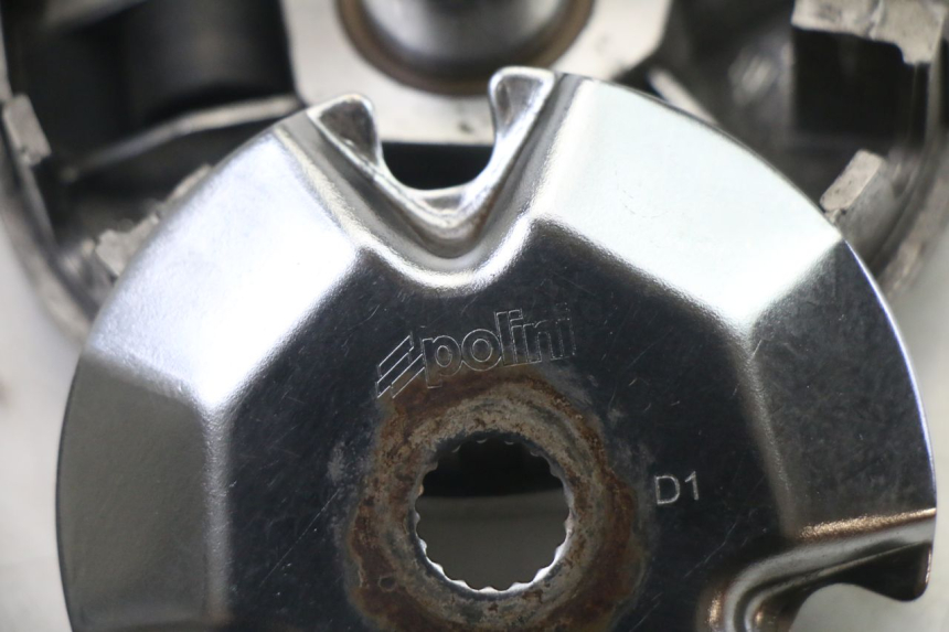 photo de VARIADOR MBK BOOSTER SPIRIT NAKED 50 (2004 - 2017) - Primer plano técnico