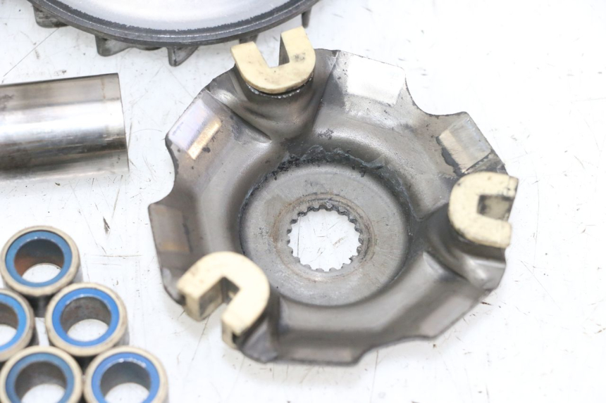 photo de VARIADOR SUZUKI BURGMAN 125 (2007 - 2014) - Primer plano técnico