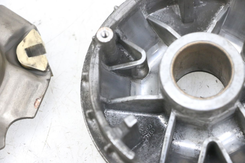 photo de VARIADOR SUZUKI BURGMAN 125 (2007 - 2014) - Primer plano de alta resolución