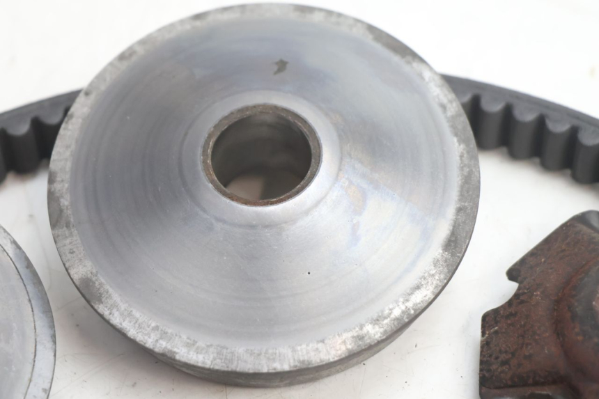 photo de VARIADOR YAMAHA BW'S BWS 125 (2010 - 2013) - Detalles de los puntos de fijación