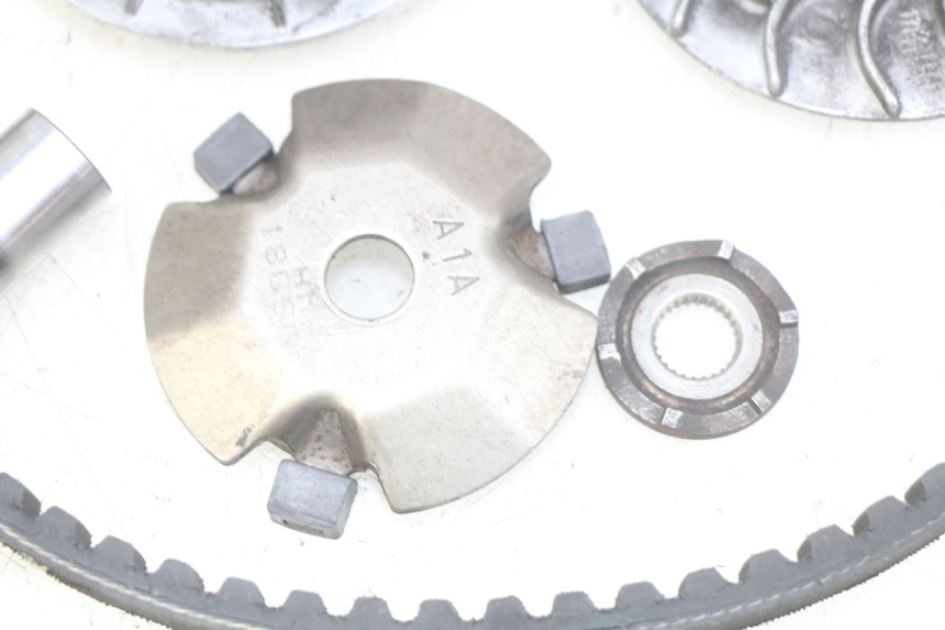 photo de VARIADOR SYM CROX 4T 50 (2016 - 2023) - Detalles de los puntos de fijación