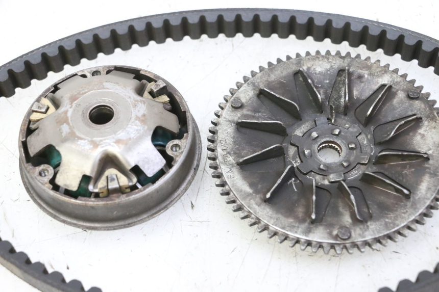 photo de VARIADOR PEUGEOT ELYSTAR 50 (2002 - 2014) - Detalle de la pieza