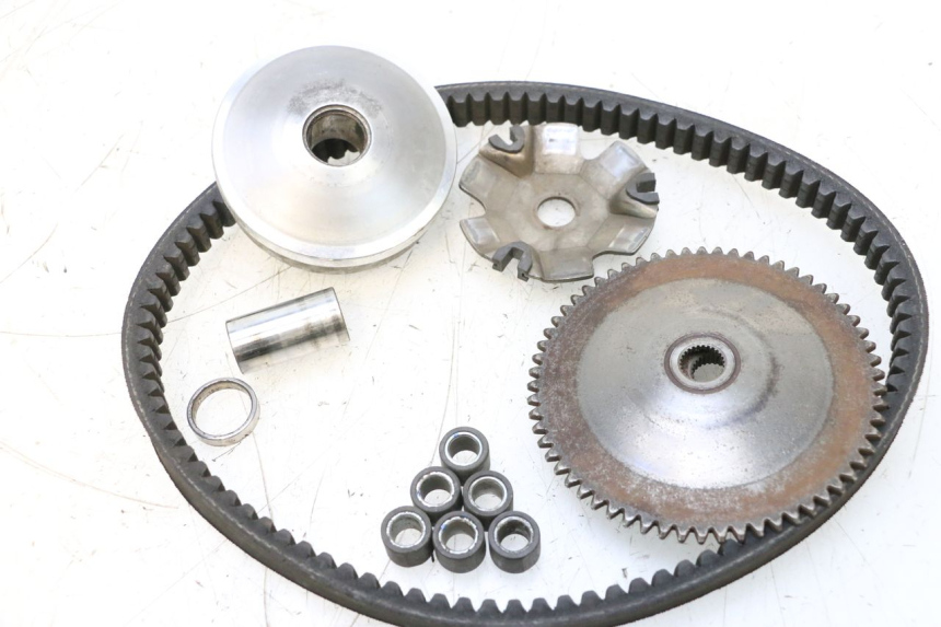 photo de VARIADOR KEEWAY F-ACT FACT EVO 50 (2020 - 2026) - Primer plano técnico