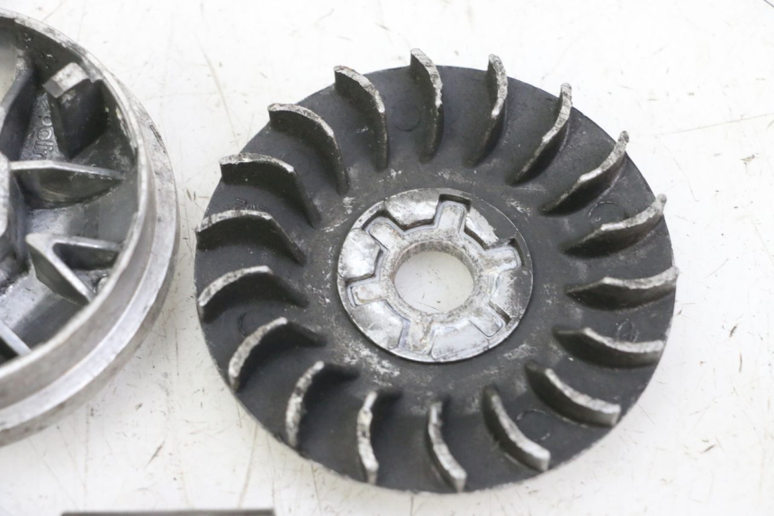 photo de VARIADOR KEEWAY F-ACT FACT 50 (2006 - 2011) - Primer plano de alta resolución