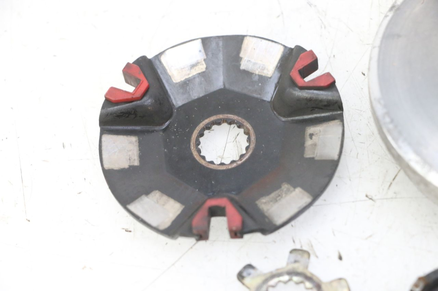 photo de VARIADOR KEEWAY F-ACT FACT 50 (2006 - 2011) - Primer plano técnico