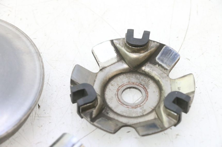 photo de VARIADOR HONDA FES PANTHEON 125 (2003 - 2007) - Primer plano técnico
