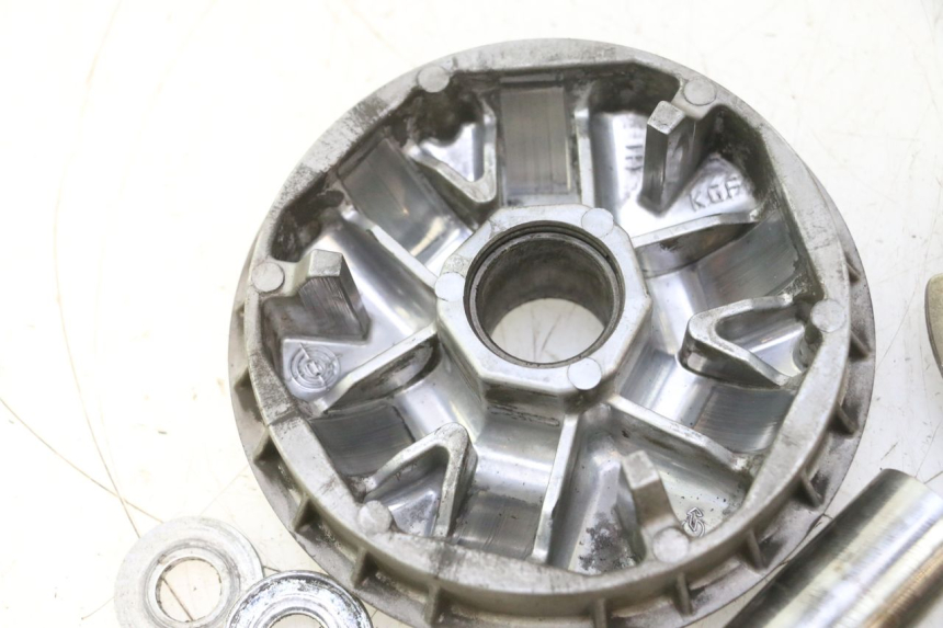photo de VARIADOR HONDA FES PANTHEON 125 (2003 - 2007) - Estado de la superficie y material