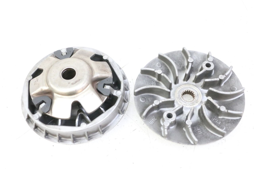 photo de VARIADOR HONDA FES S-WING SWING ABS 125 (2007 - 2015) - Detalle de la pieza