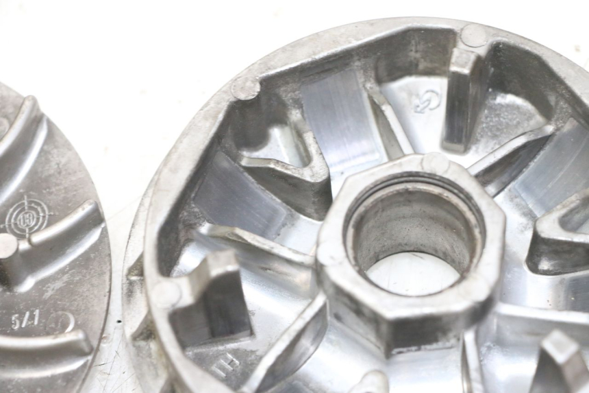 photo de VARIADOR HONDA FES S-WING SWING ABS 125 (2007 - 2015) - Características distintivas