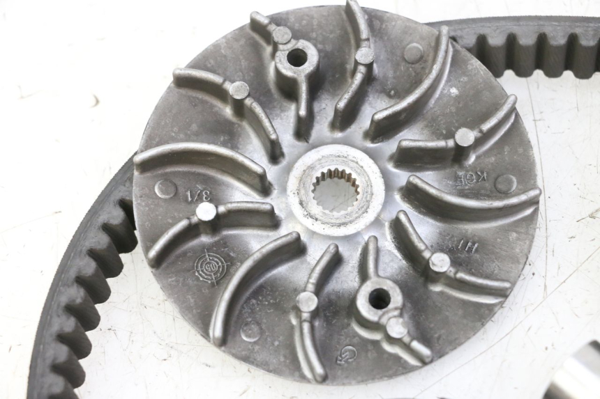 photo de VARIADOR HONDA FES S-WING SWING ABS 125 (2007 - 2015) - Características distintivas