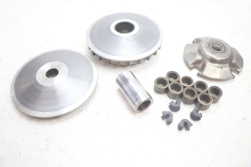 photo de VARIADOR HONDA FJS SILVER WING SILVERWING 400 (2005 - 2008) - Primer plano técnico