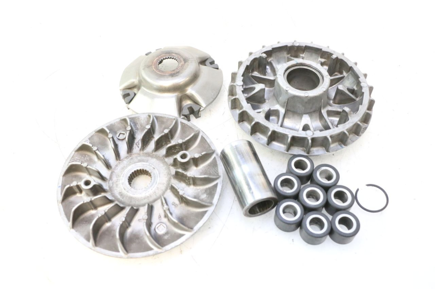 photo de VARIADOR HONDA FJS SILVER WING SILVERWING 400 (2005 - 2008) - Primer plano técnico