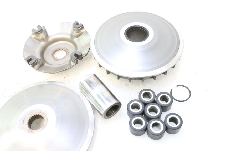 photo de VARIADOR HONDA FJS SILVER WING SILVERWING 400 (2005 - 2008) - Detalles de los puntos de fijación