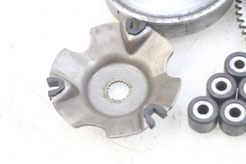 photo de VARIADOR PIAGGIO FLY 4T 50 (2013 - 2017) - Otra perspectiva