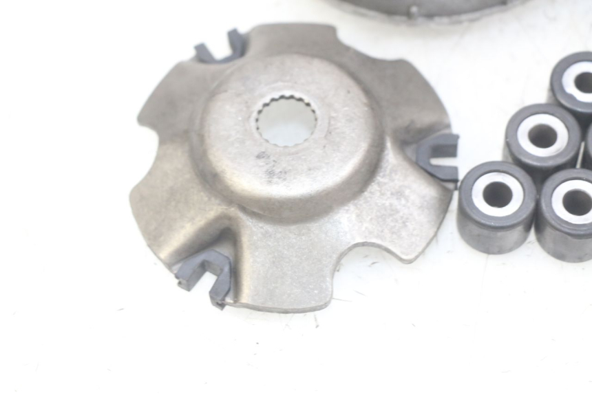 photo de VARIADOR PIAGGIO FLY 4T 50 (2013 - 2017) - Estado de la superficie y material