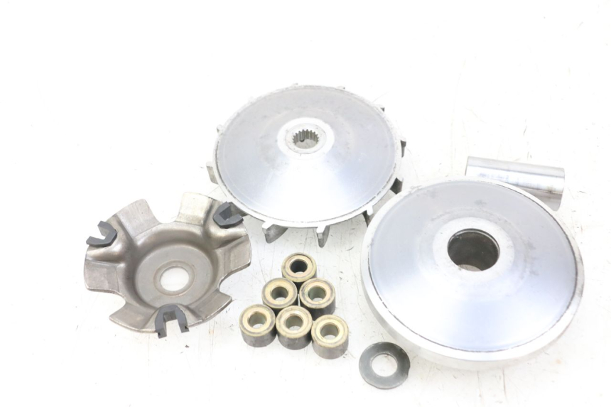 photo de VARIADOR GOES WIKI 125 (2010 - 2015) - Otra perspectiva