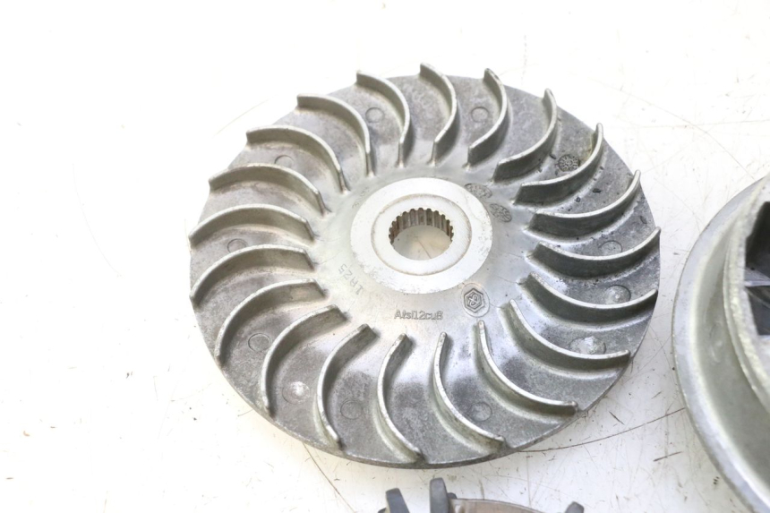 photo de VARIADOR GILERA GP 800 (2007 - 2013) - Primer plano técnico