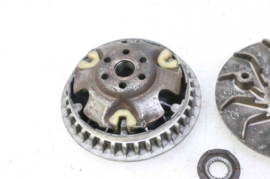 photo de VARIADOR KYMCO GRAND DINK 125 (2002 - 2007) - Zoom estado de uso