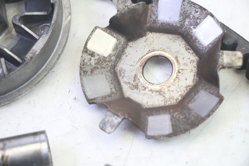 photo de VARIADOR SYM GTS EVO 125 (2009 - 2013) - Zoom estado de uso