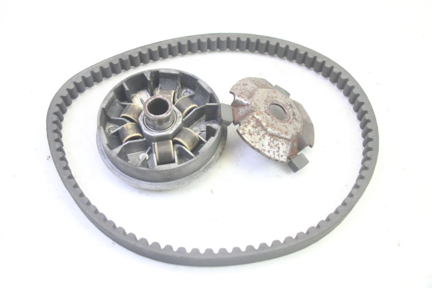 photo de VARIADOR SYM GTS EVO 125 (2009 - 2013) - Detalles de los puntos de fijación