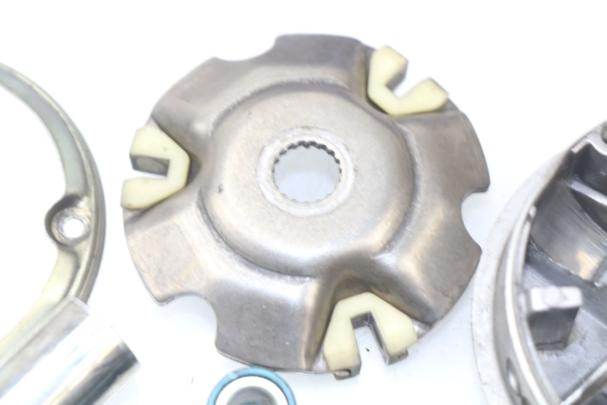 photo de VARIADOR PIAGGIO HEXAGON LX4 125 (1998 - 2001) - Detalles de los puntos de fijación