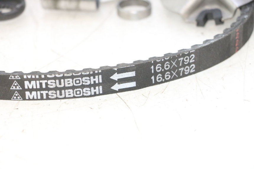 photo de VARIADOR KEEWAY HURRICANE 50 (2006 - 2019) - Características distintivas
