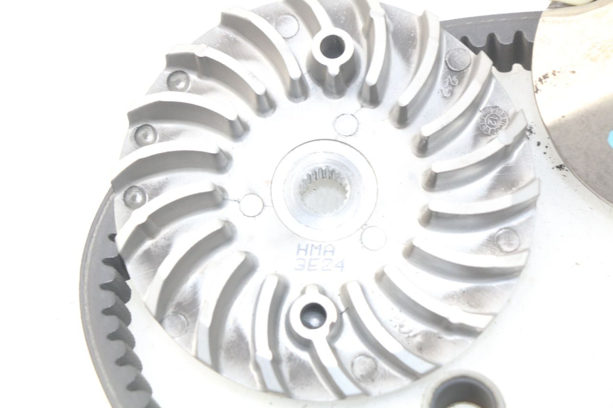 photo de VARIADOR SYM JOYMAX 250 (2013 - 2017) - Detalles de los puntos de fijación