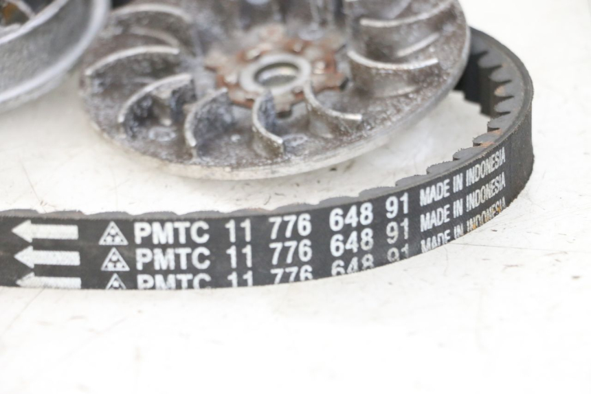 photo de VARIADOR PEUGEOT KISBEE 2T 50 (2010 - 2017) - Detalles de los puntos de fijación