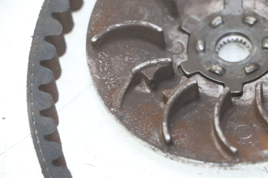 photo de VARIADOR PEUGEOT KISBEE 2T 50 (2010 - 2017) - Zoom estado de uso