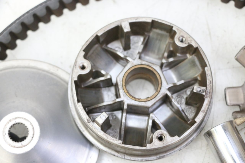 photo de VARIADOR PEUGEOT KISBEE 2T 50 (2010 - 2017) - Primer plano técnico