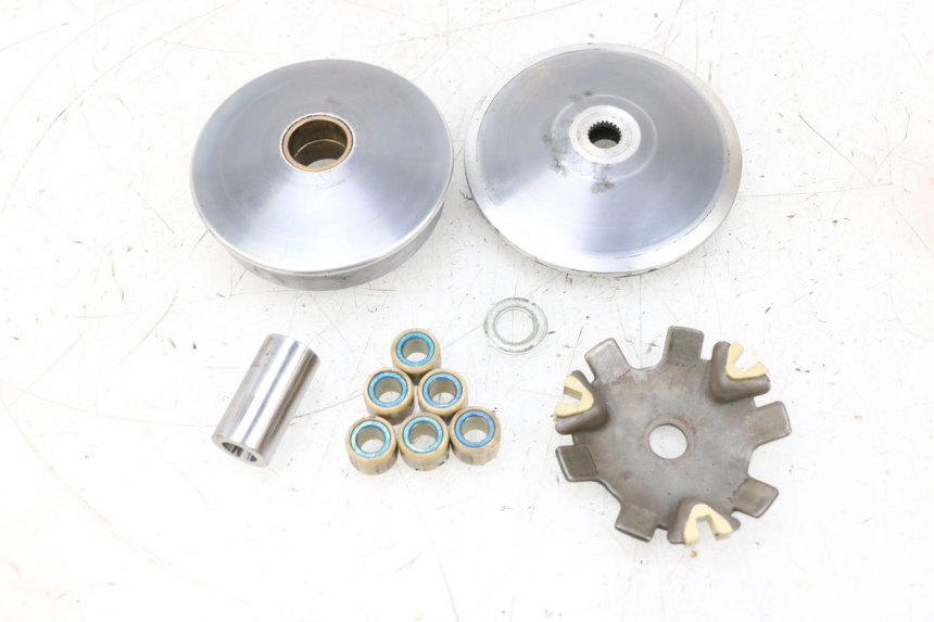 photo de VARIADOR PEUGEOT KISBEE 2T 50 (2010 - 2017) - Detalles de los puntos de fijación