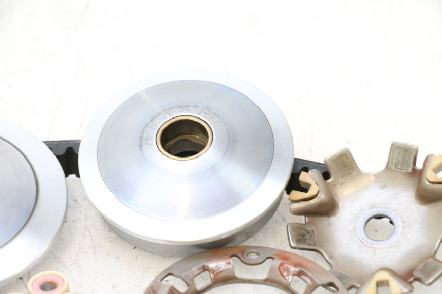 photo de VARIADOR PEUGEOT KISBEE 2T 50 (2018 - 2022) - Primer plano técnico