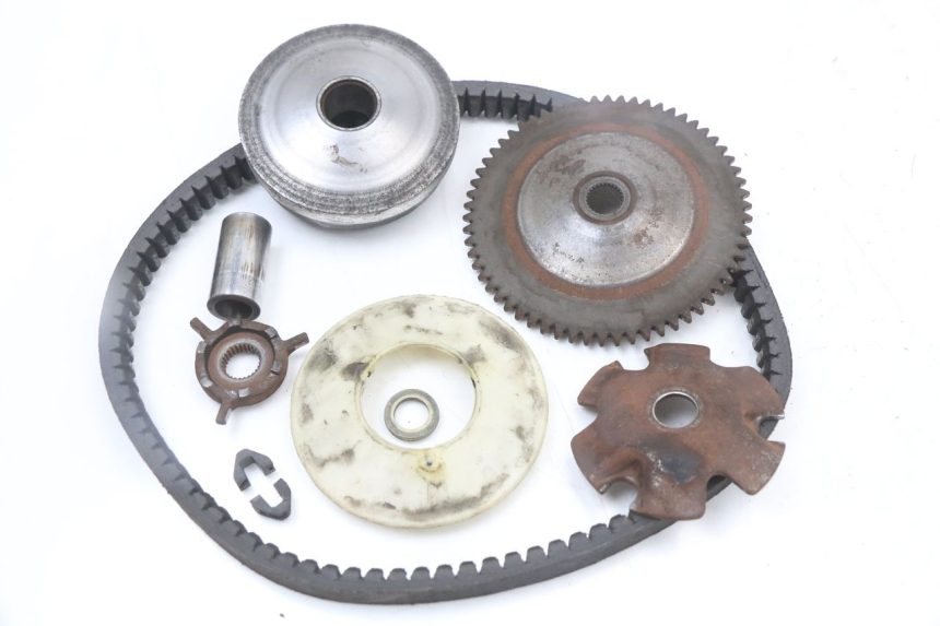 photo de VARIADOR PEUGEOT KISBEE 4T 50 (2018 - 2022) - Detalle de la pieza