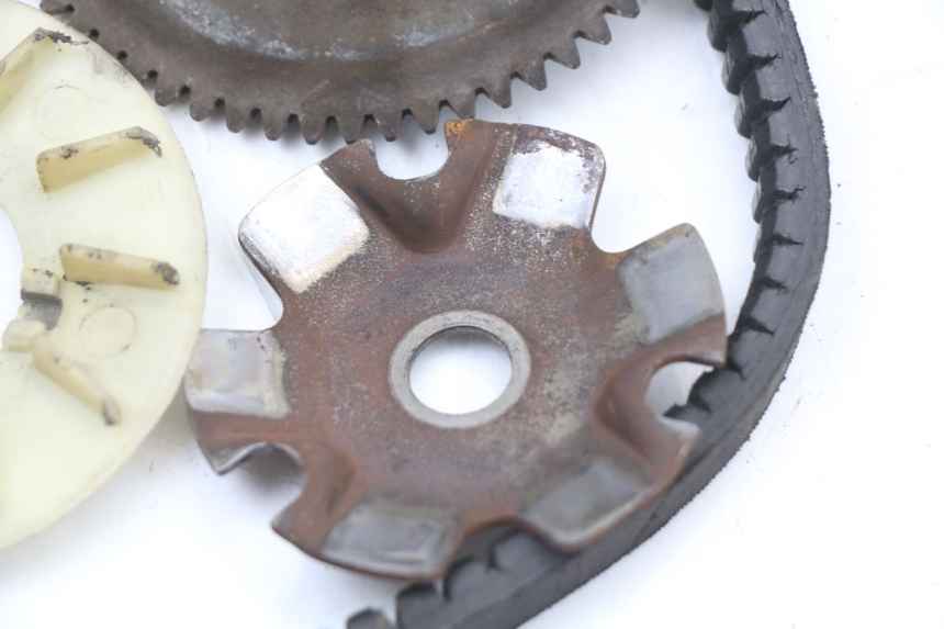 photo de VARIADOR PEUGEOT KISBEE 4T 50 (2018 - 2022) - Primer plano técnico