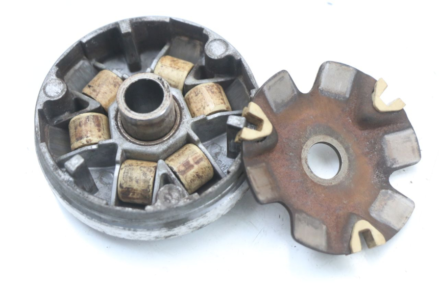 photo de VARIADOR PEUGEOT KISBEE 4T 50 (2018 - 2022) - Otra perspectiva