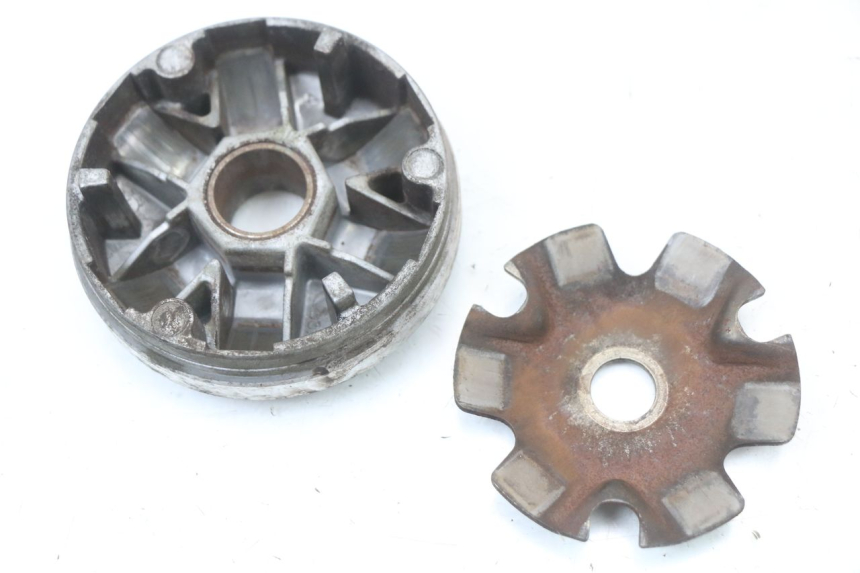 photo de VARIADOR PEUGEOT KISBEE 4T 50 (2018 - 2022) - Primer plano técnico