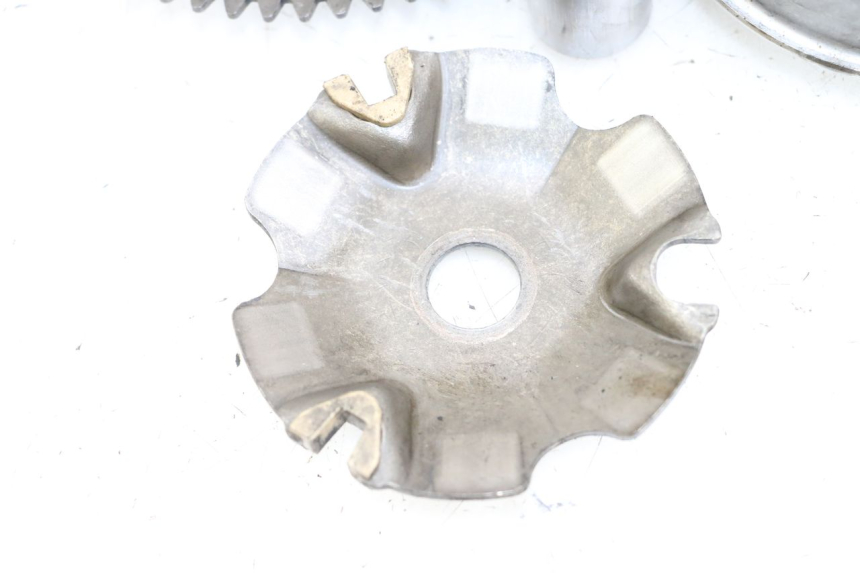 photo de VARIADOR PEUGEOT KISBEE 4T 50 (2010 - 2017) - Detalle de la pieza