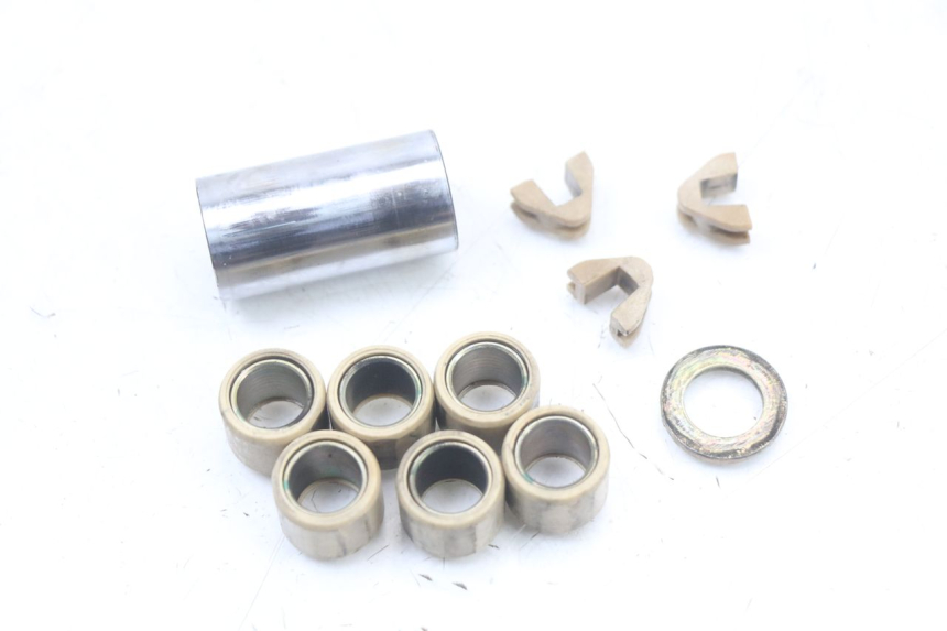 photo de VARIADOR PEUGEOT KISBEE 4T 50 (2010 - 2017) - Detalles de los puntos de fijación